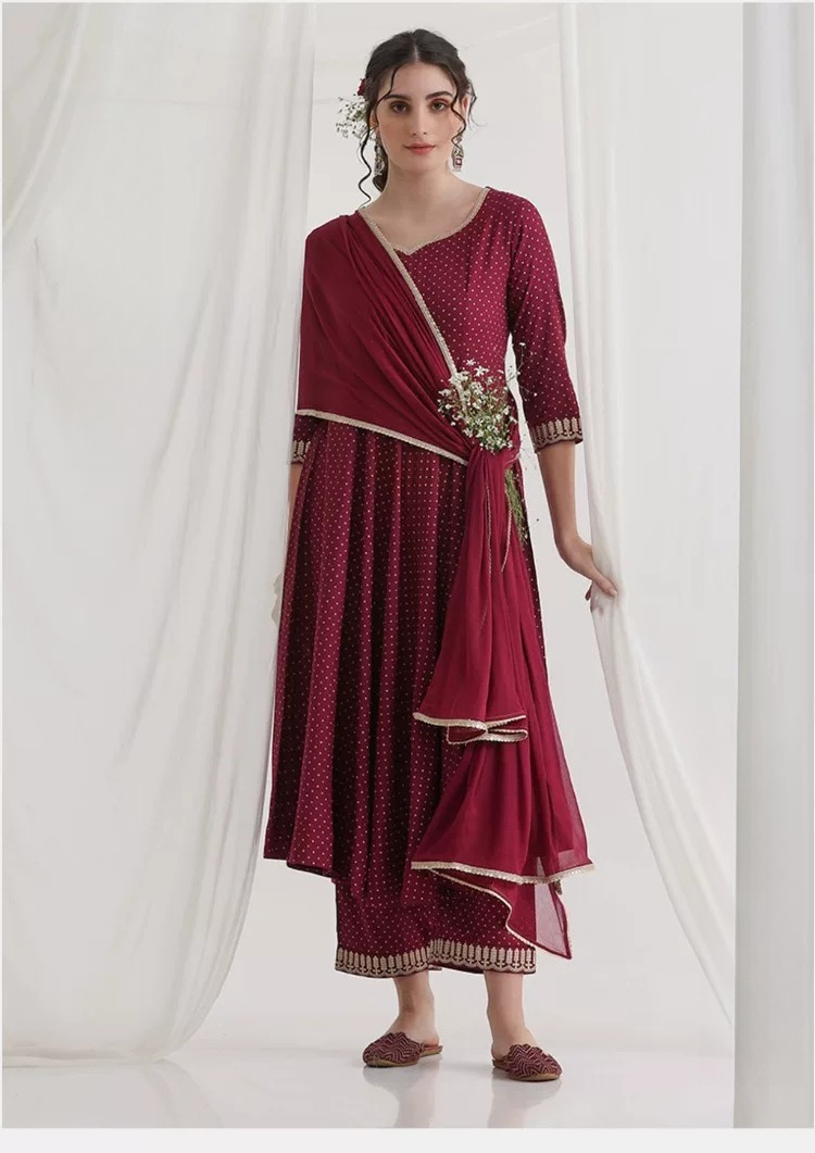 Women Maroon Ethnic Kurta Set  - Summer Clothing Pakistan 评论和价格